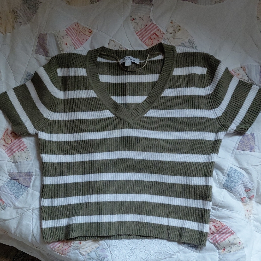 Striped V-Neck Short Sleeve Sweater